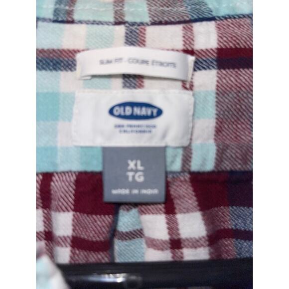 Old Navy Slim Fit Long Sleeve Button Flannel Shirt - Picture 3 of 3